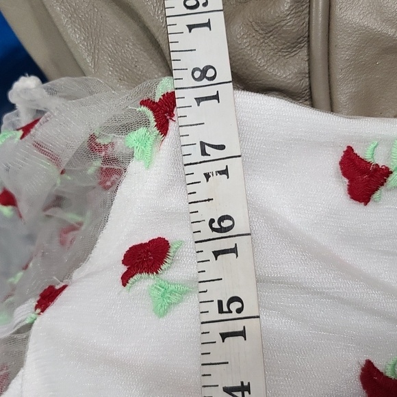 Shein Womens Dress White W/Red Embroidered Floral Sheer Overlay Sleeves Sz L EUC - Picture 10 of 11